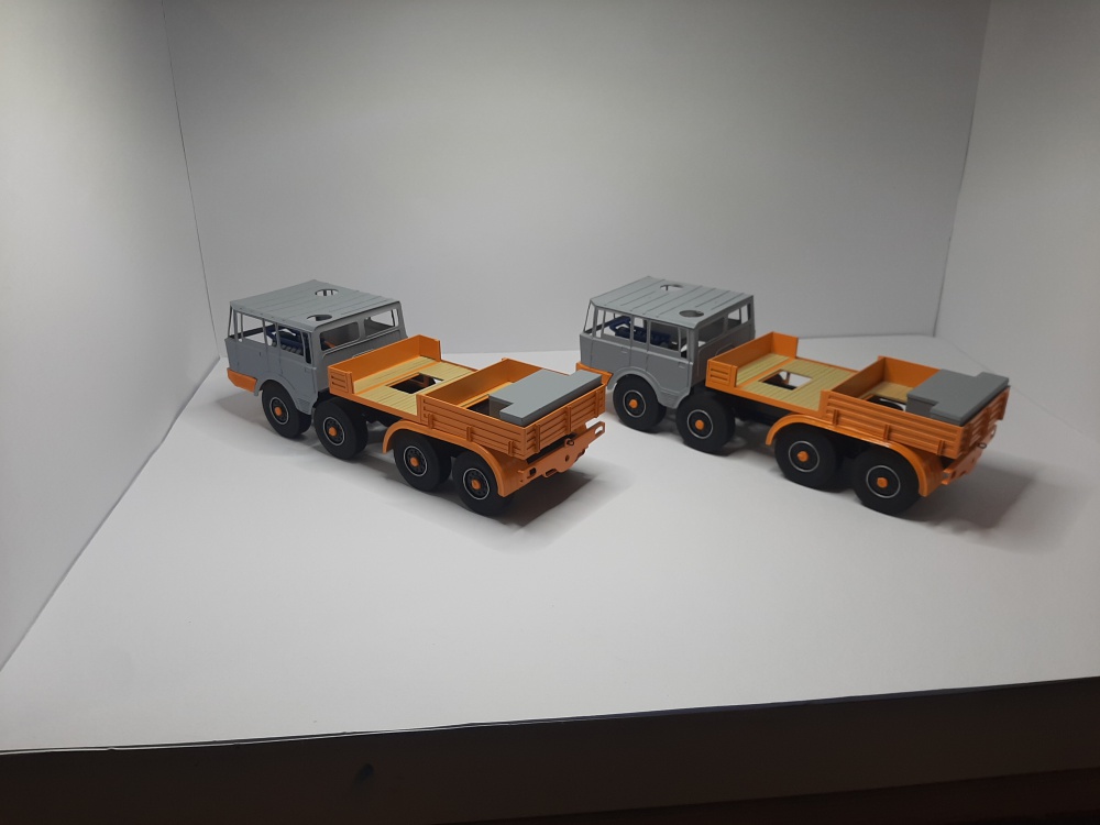 Tatra T813 TP 8x8 270k+ Scheuerle 125t (Plná velikost v novém okně) Tatra T813 TP 8x8 270k+ Scheuerle 125t
