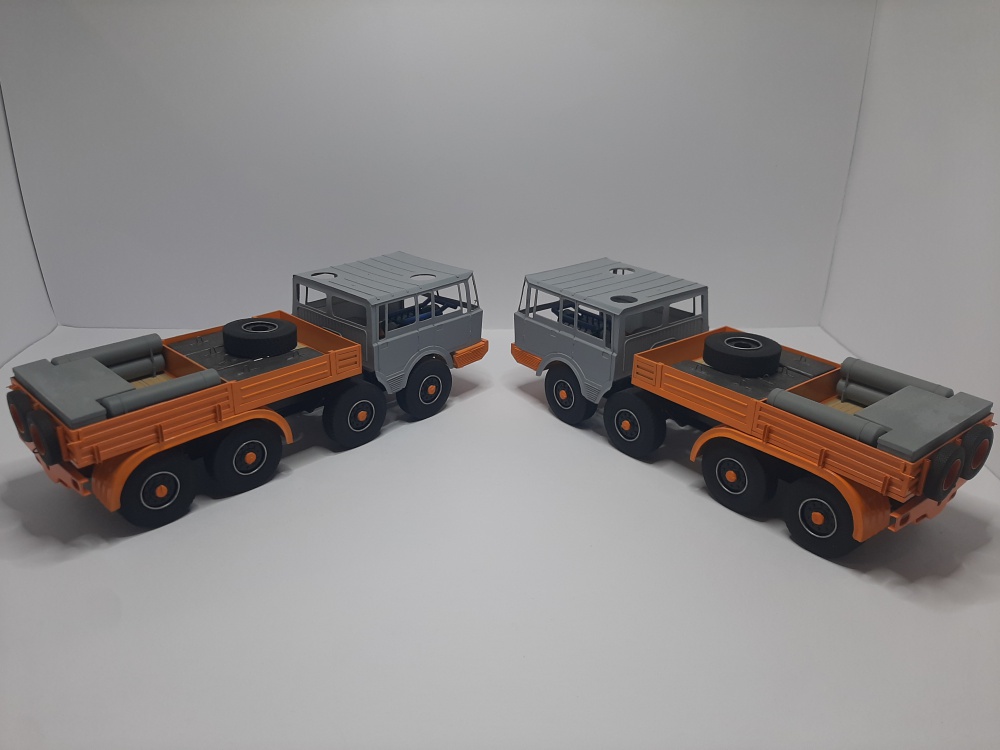 Tatra T813 TP 8x8 270k+ Scheuerle 125t (Plná velikost v novém okně) Tatra T813 TP 8x8 270k+ Scheuerle 125t