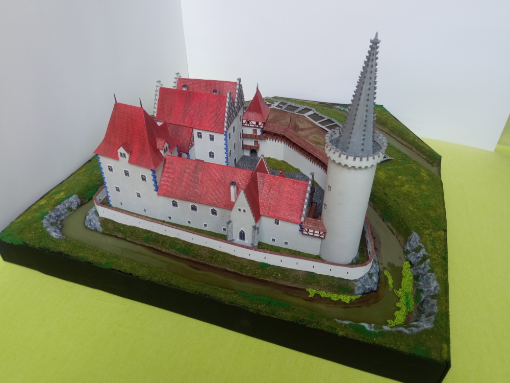 hrad Bor u Tachova (Plná velikost v novém okně) hrad Bor u Tachova