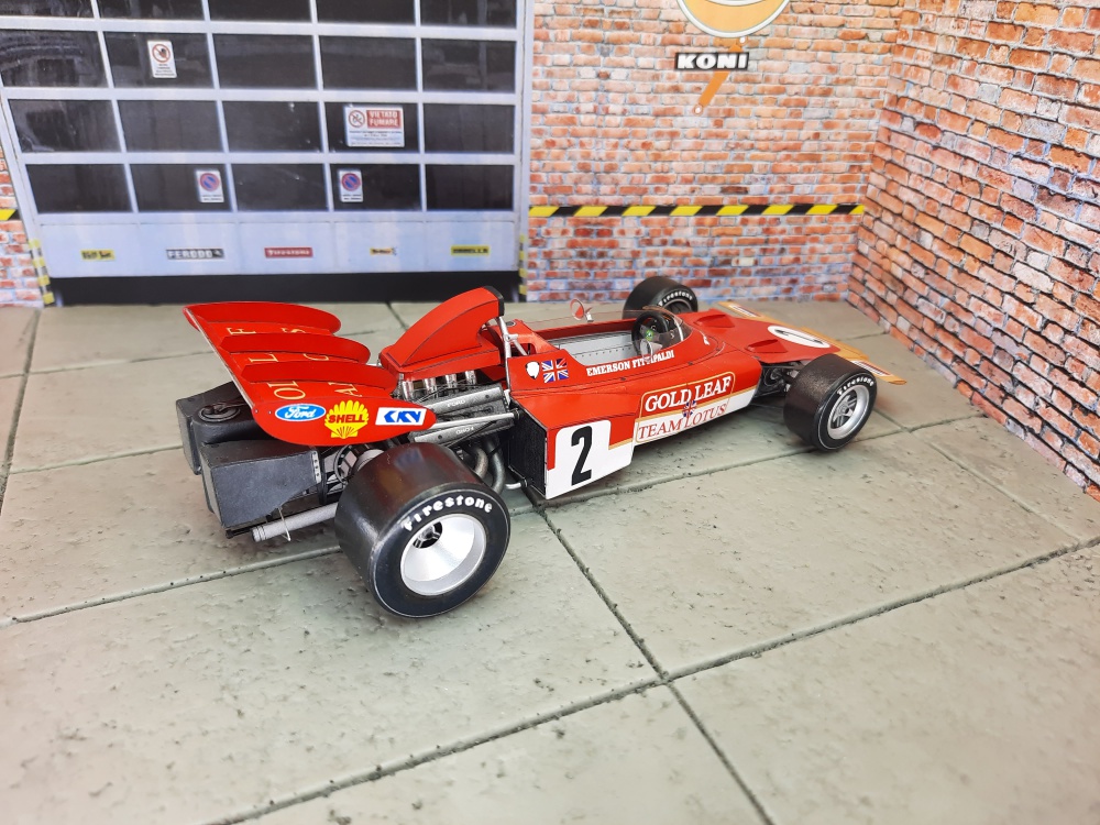 425228