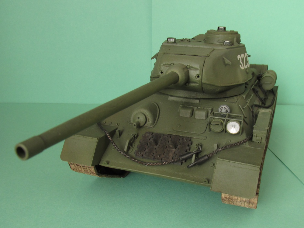 tank T-34/85