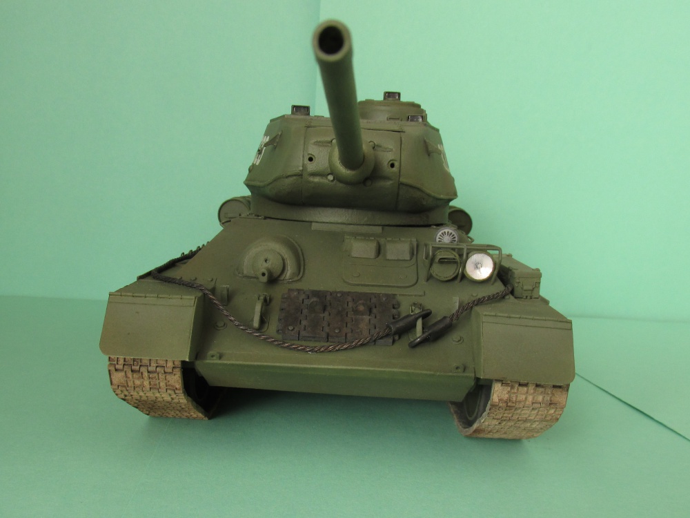 tank T-34/85