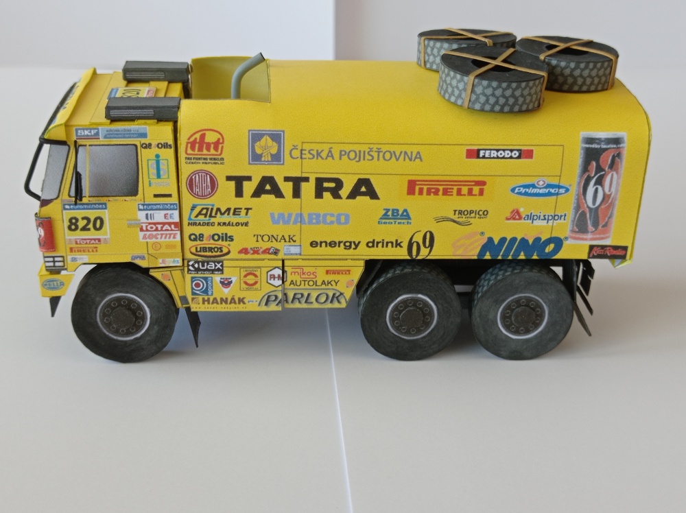 403806