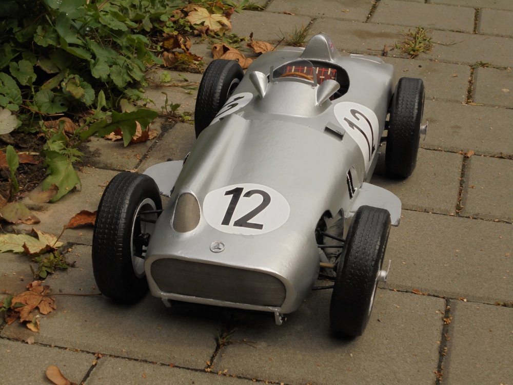 Mercedes W 196 1954 (Plná velikost v novém okně) Mercedes W 196 1954