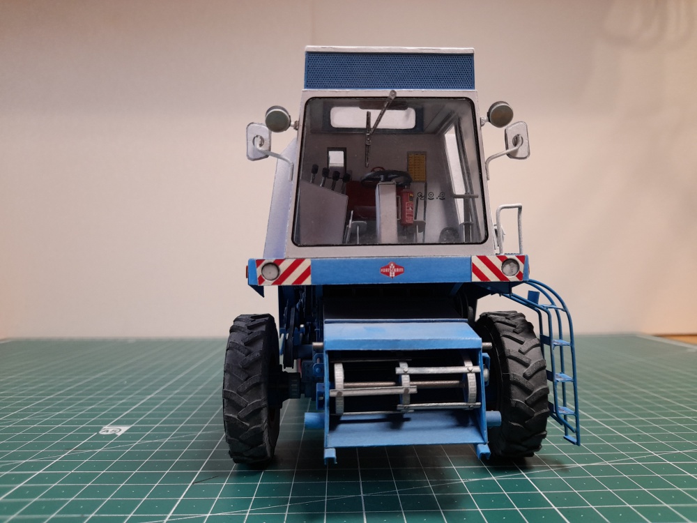 404941