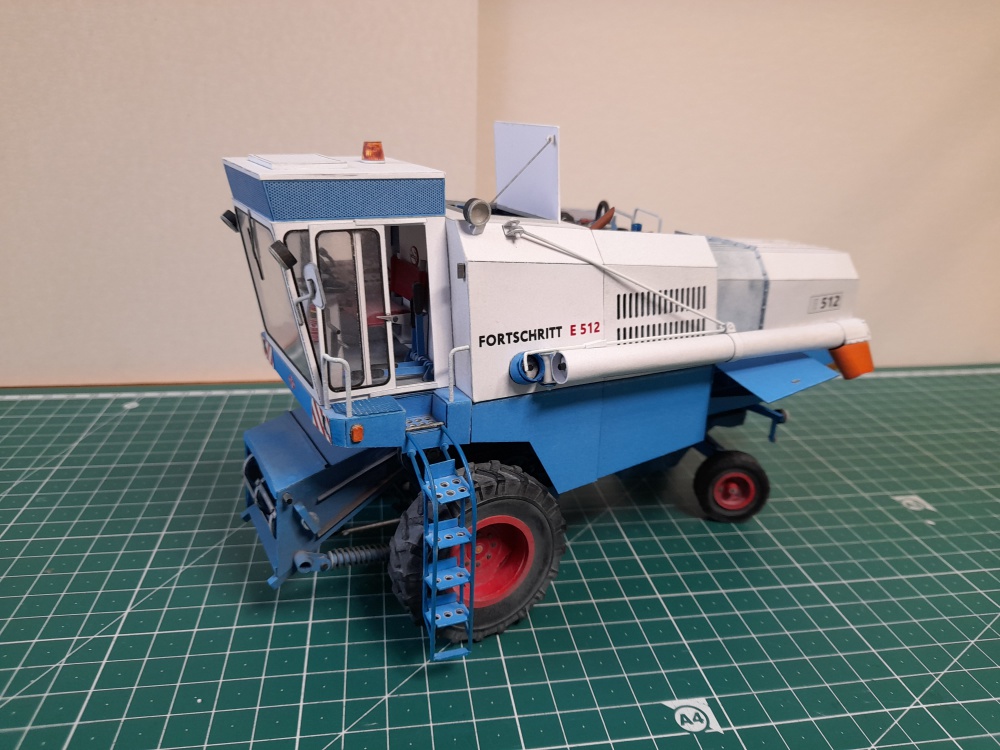 404946