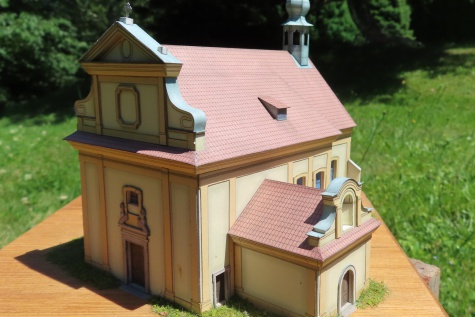 Nanebevzet� Panny Marie, Lobkovice