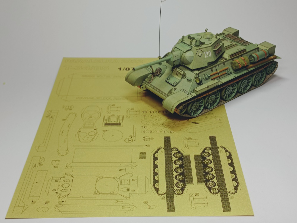 Tank T 34/76 z r.1943 (Pln� velikost v nov�m okn�) Tank T 34/76 z r.1943