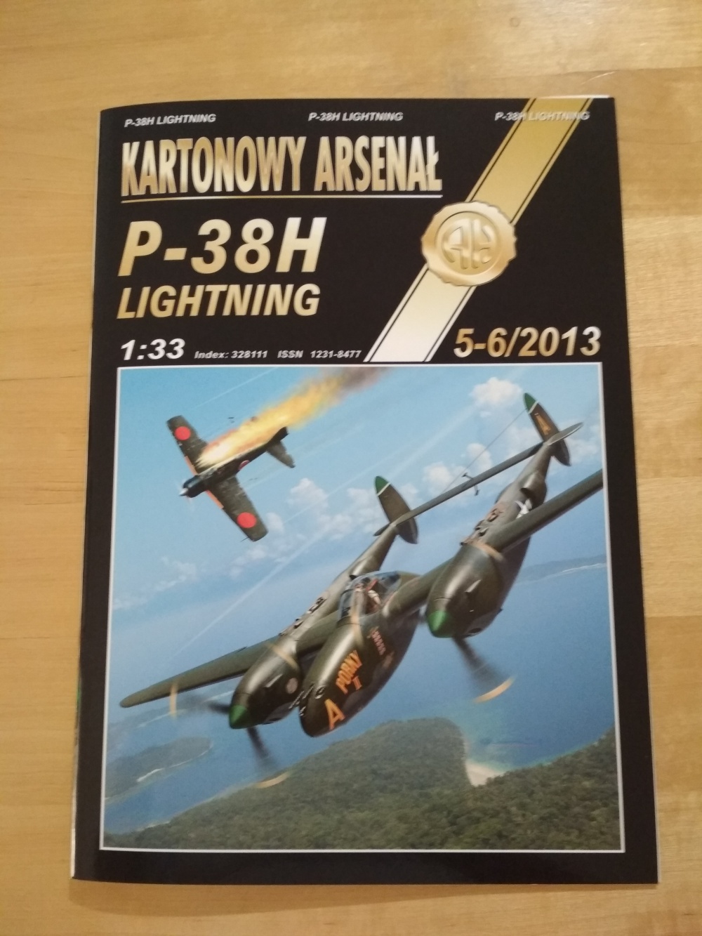 P-38H LIGHTNING (Plná velikost v novém okně) P-38H LIGHTNING