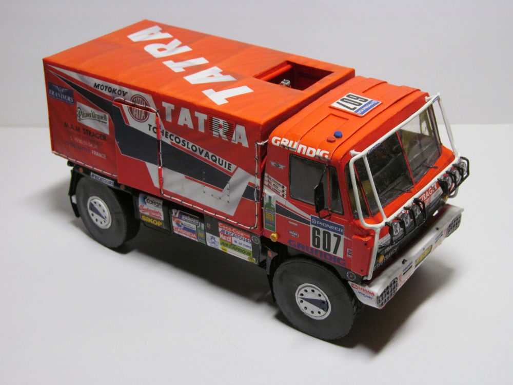 Tatra 815 VD 10 300 4x4 1988 (Plná velikost v novém okně) Tatra 815 VD 10 300 4x4 1988