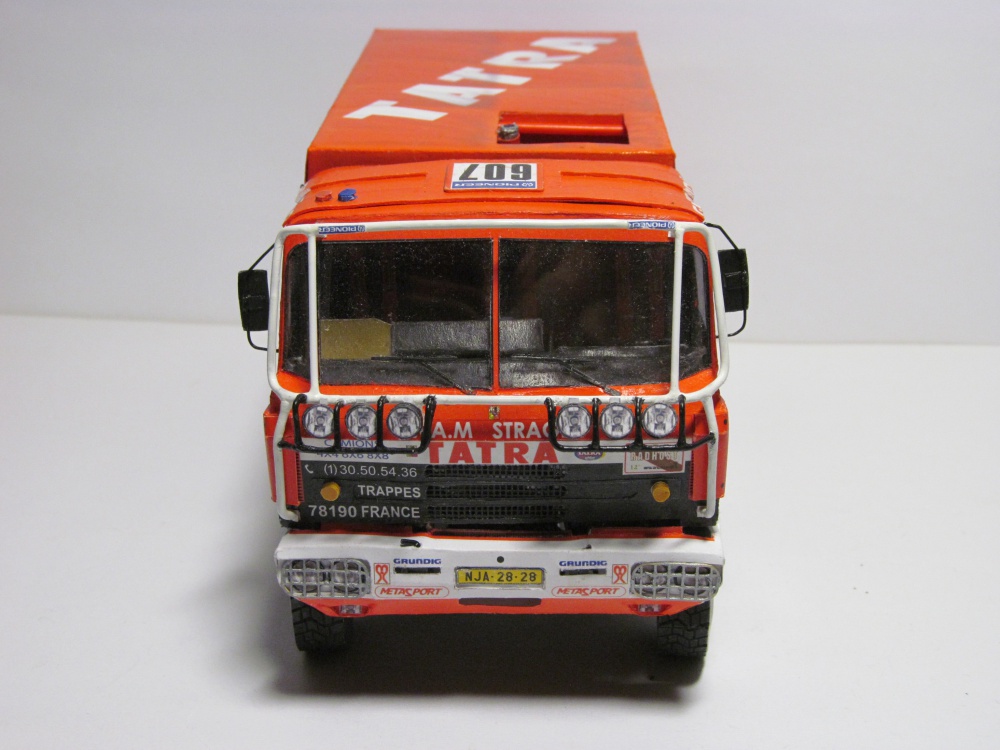 Tatra 815 VD 10 300 4x4 1988 (Plná velikost v novém okně) Tatra 815 VD 10 300 4x4 1988