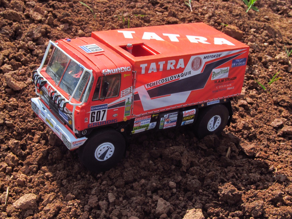 Tatra 815 VD 10 300 4x4 1988 (Plná velikost v novém okně) Tatra 815 VD 10 300 4x4 1988