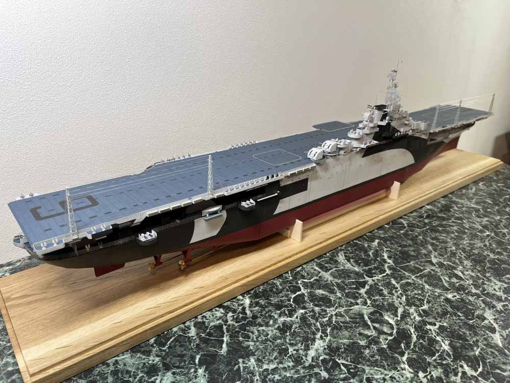 422842