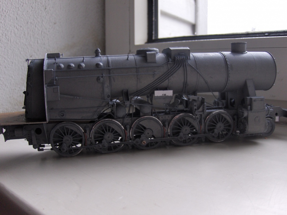 407758