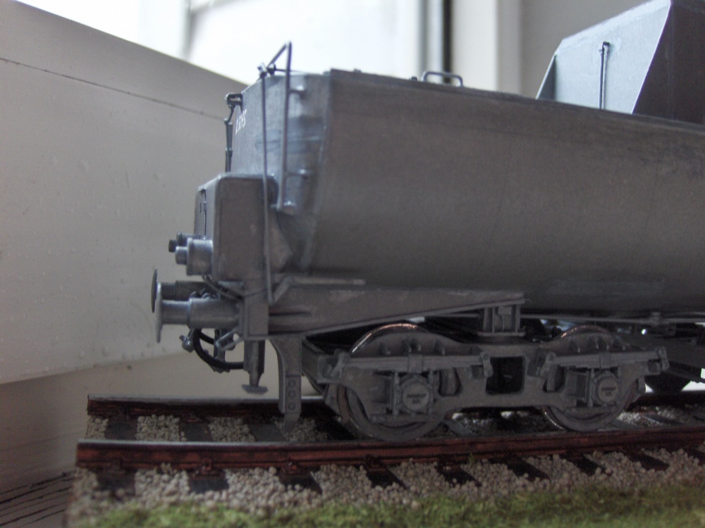 407803