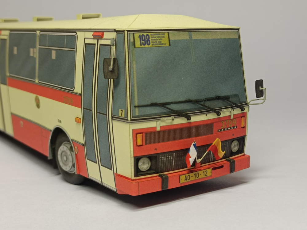 441766