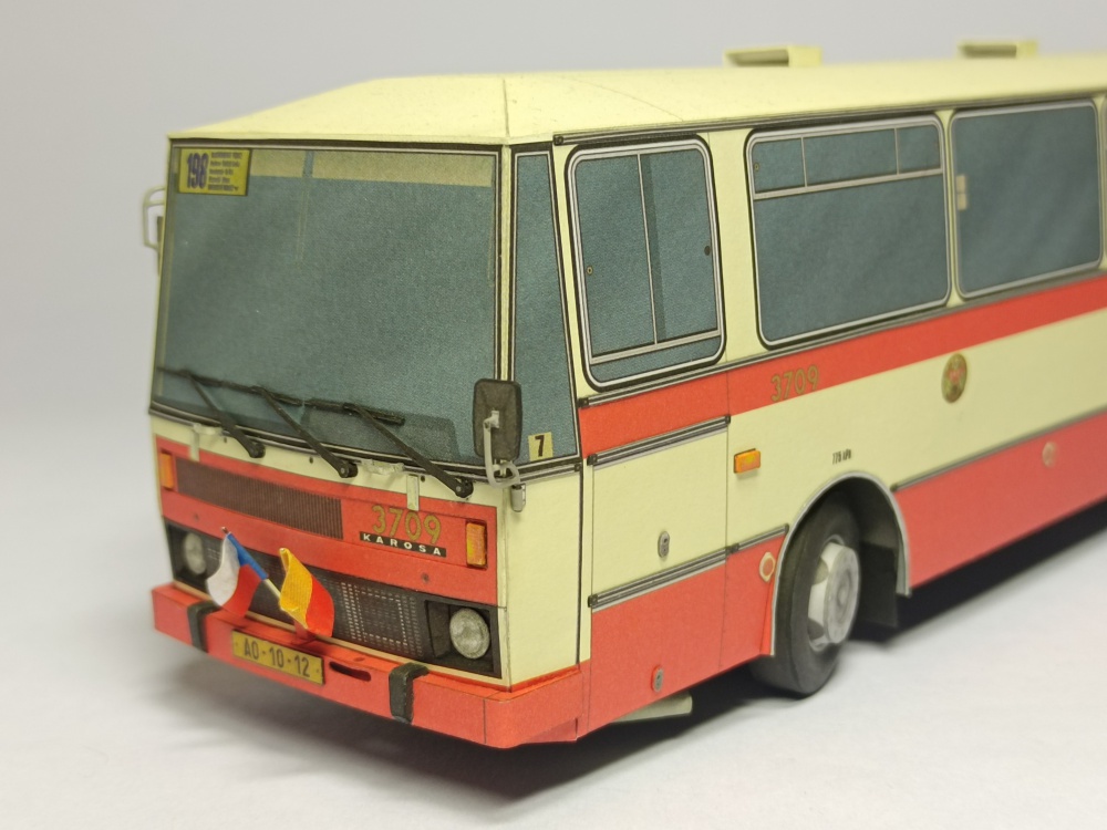 441767