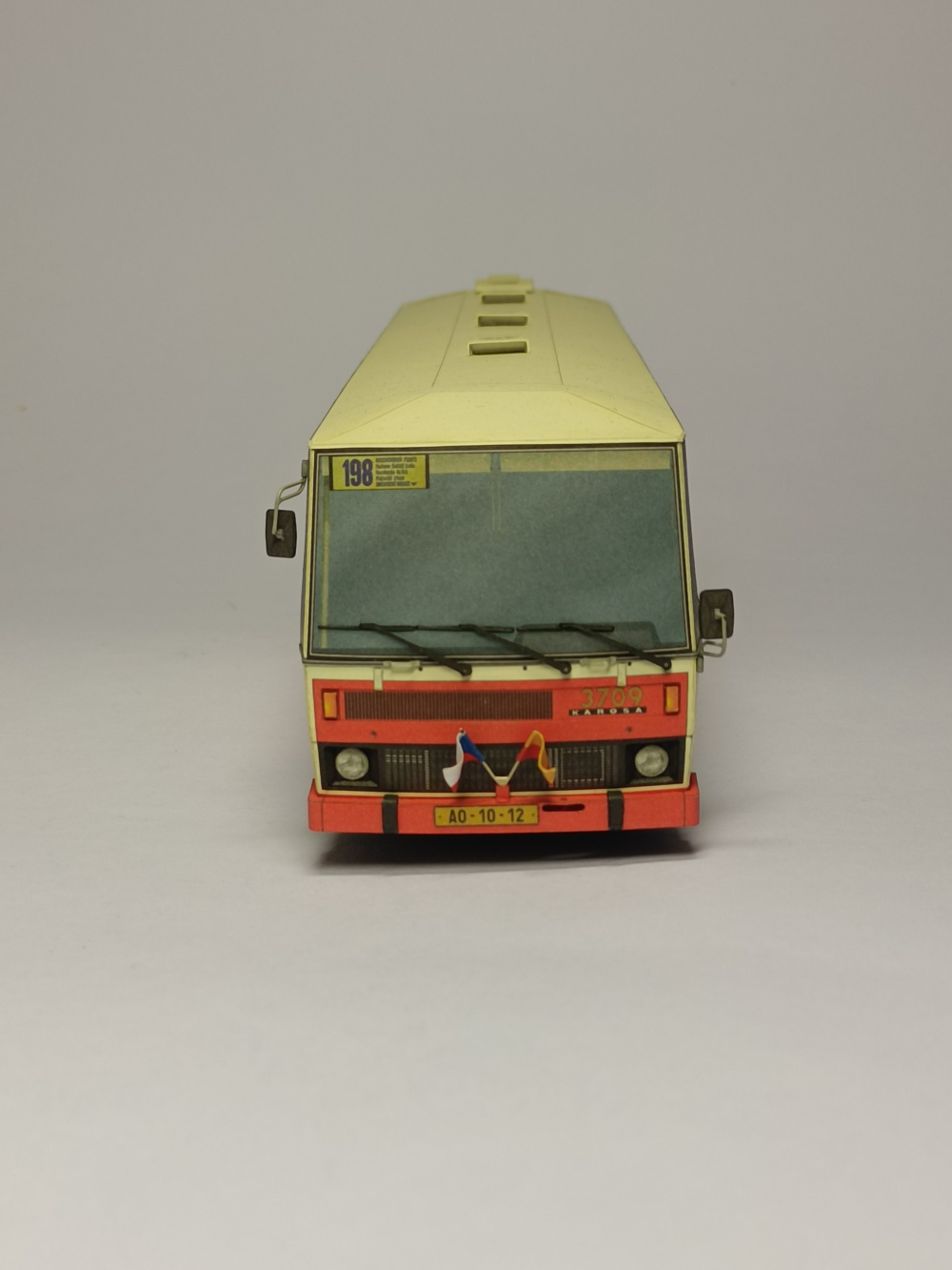 441769