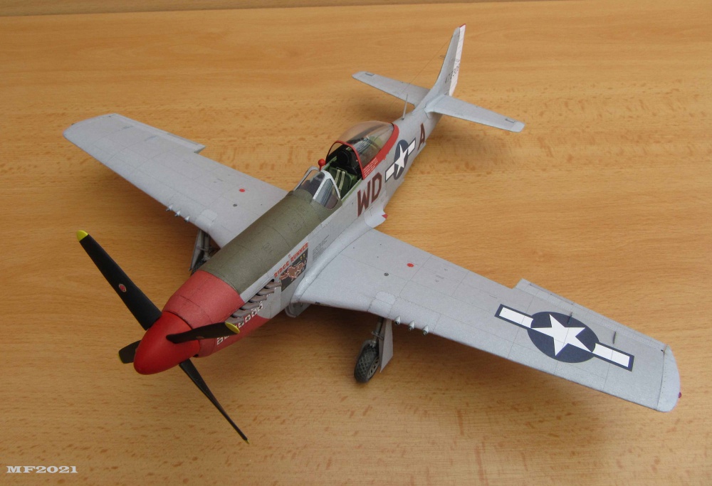 North American P-51D-20 Mustang (Plná velikost v novém okně) North American P-51D-20 Mustang