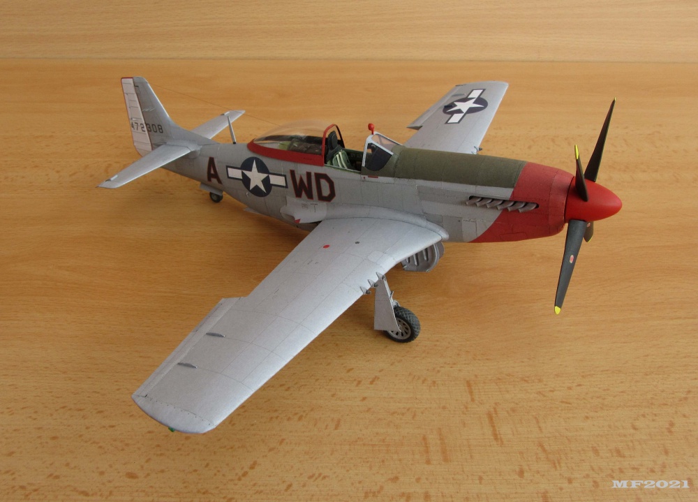 North American P-51D-20 Mustang (Plná velikost v novém okně) North American P-51D-20 Mustang