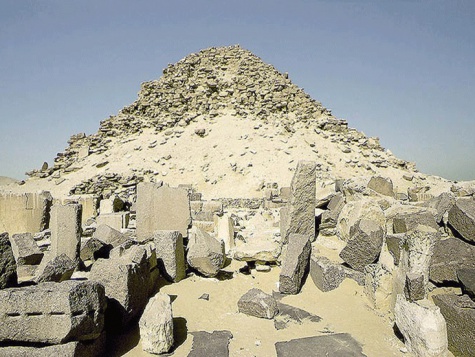 Sahureova pyramida Sahureova pyramida