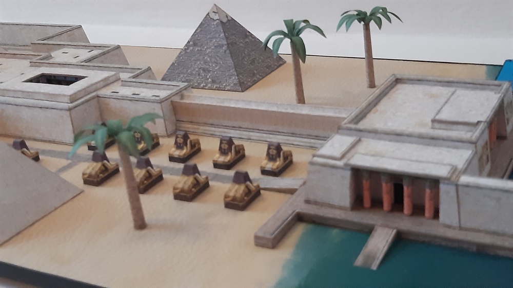 Sahureova pyramida (Plná velikost v novém okně) Sahureova pyramida