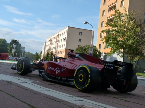 Ferrari F 75