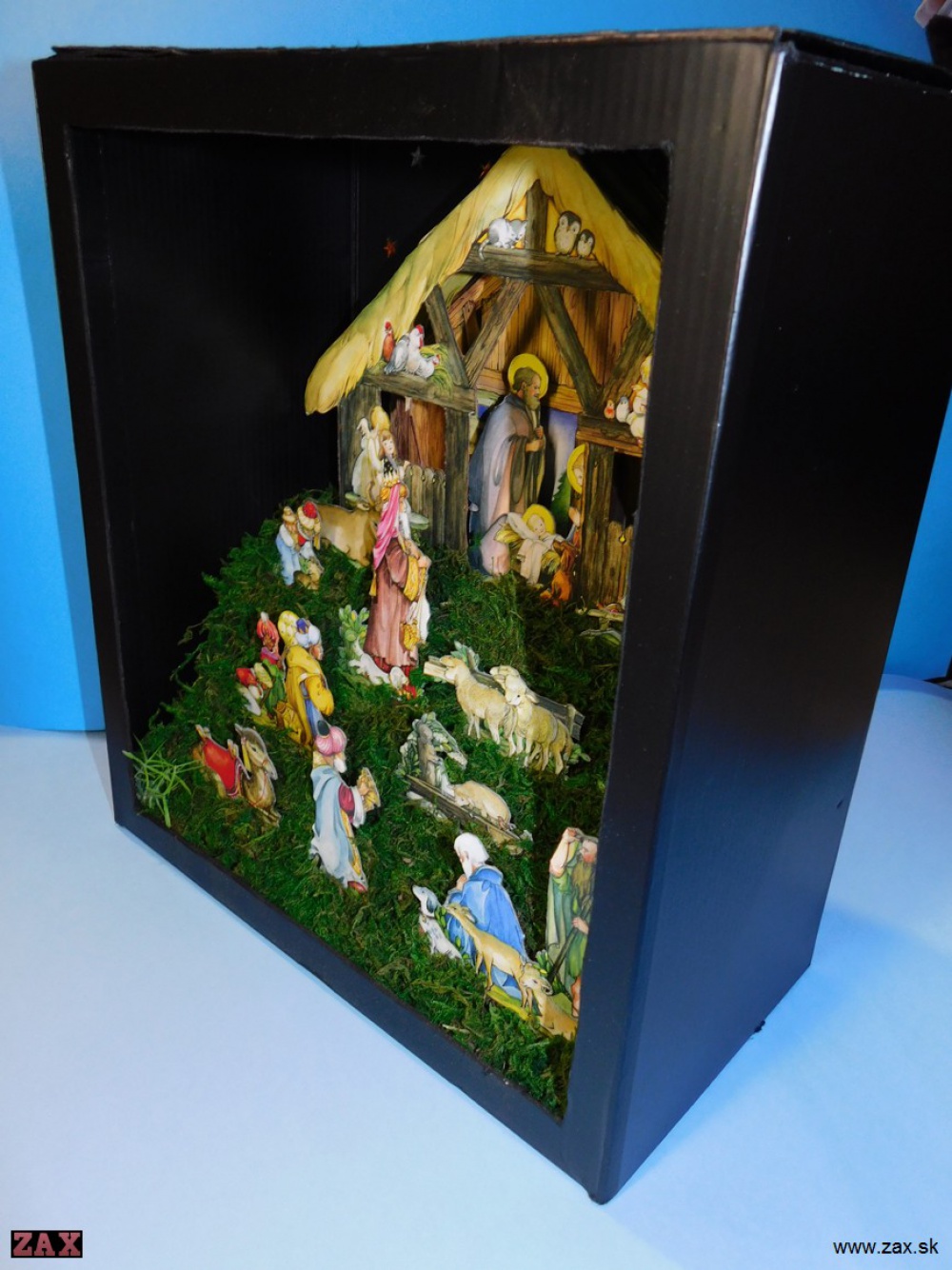 Christmas Crib with Kings (Plná velikost v novém okně) Christmas Crib with Kings