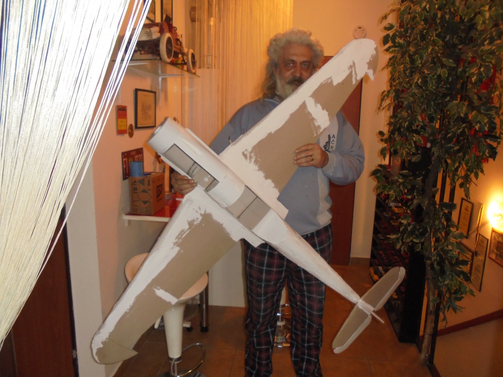 Messerschmitt BF 109 G4 (Plná velikost v novém okně) Messerschmitt BF 109 G4