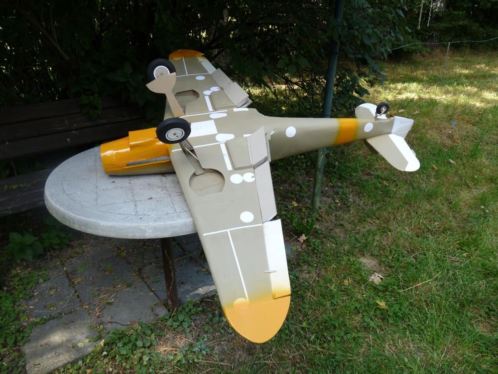 416092