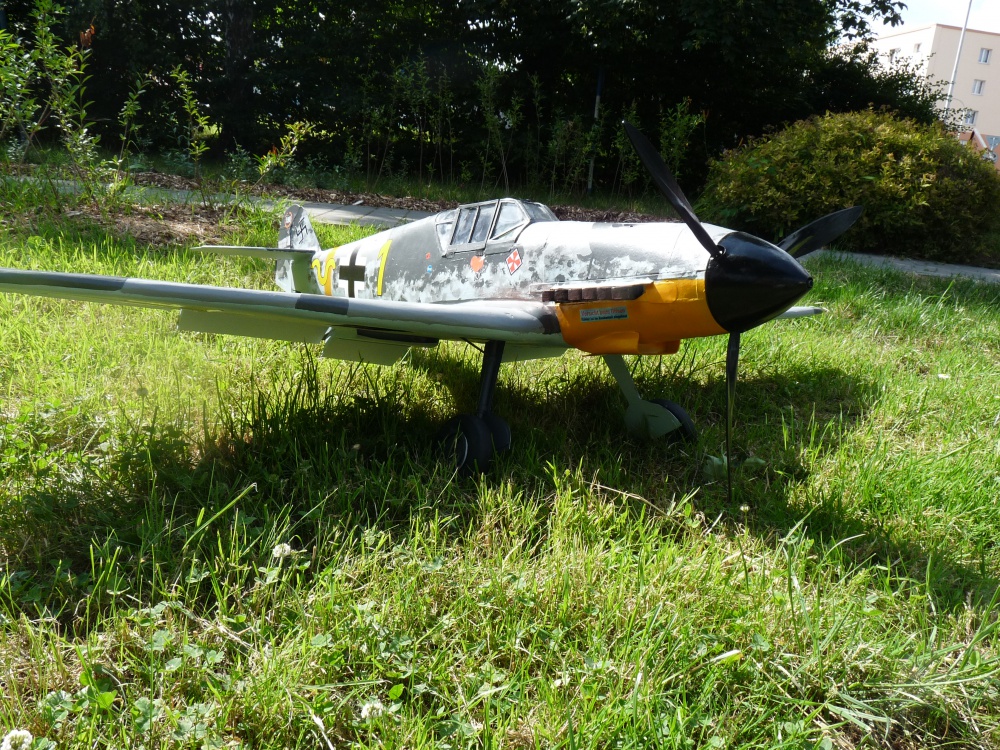 Messerschmitt BF 109 G4 (Plná velikost v novém okně) Messerschmitt BF 109 G4
