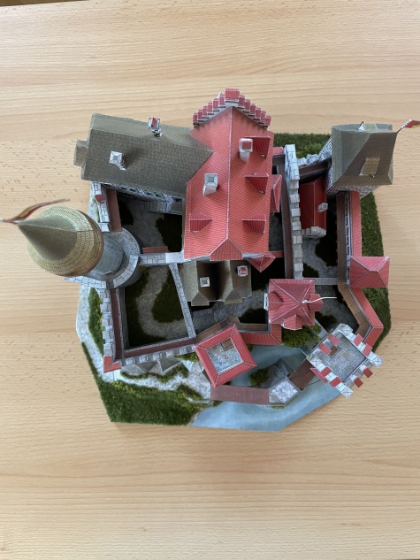 Romantick� hrad