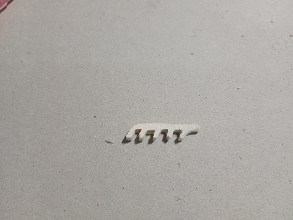 412183
