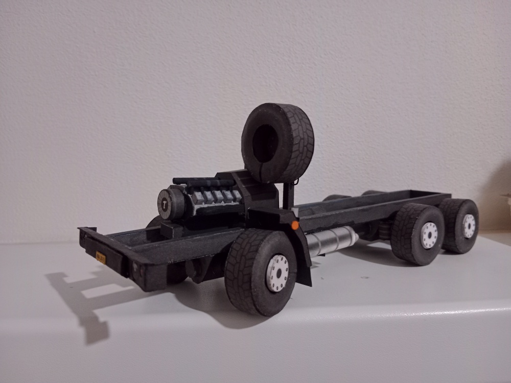 413174