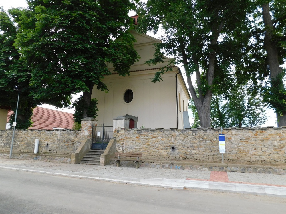 Kostel Nanebevzetí Panny Marie Krňovice (Plná velikost v novém okně) Kostel Nanebevzetí Panny Marie Krňovice