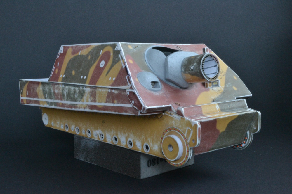 Sturmtiger (Plná velikost v novém okně) Sturmtiger