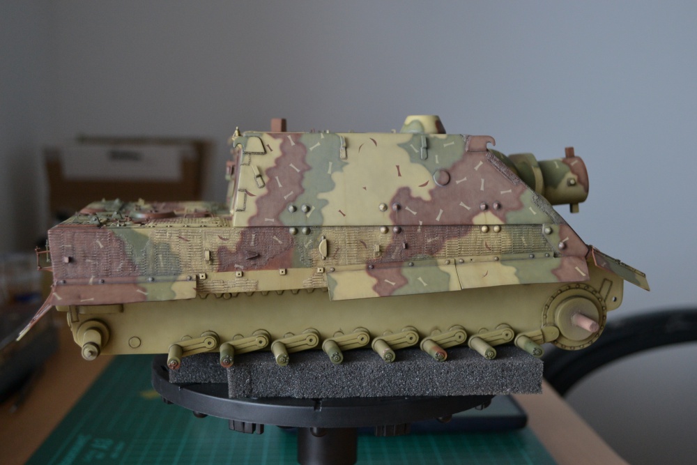 Sturmtiger (Plná velikost v novém okně) Sturmtiger