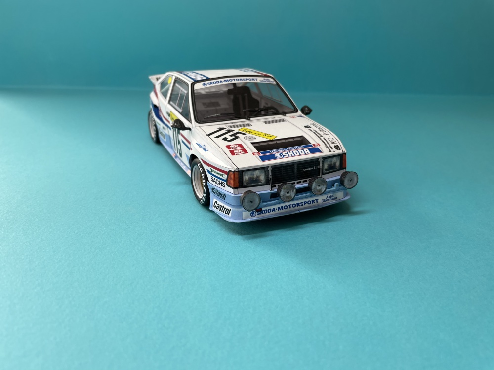ŠKODA 130R/H (Plná velikost v novém okně) ŠKODA 130R/H
