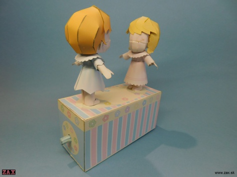 Kissing Dolls