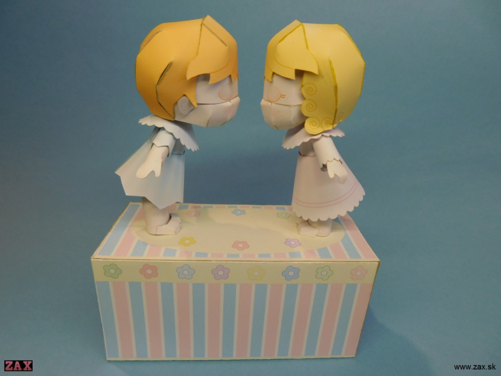 Kissing Dolls