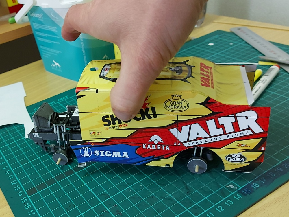 415150