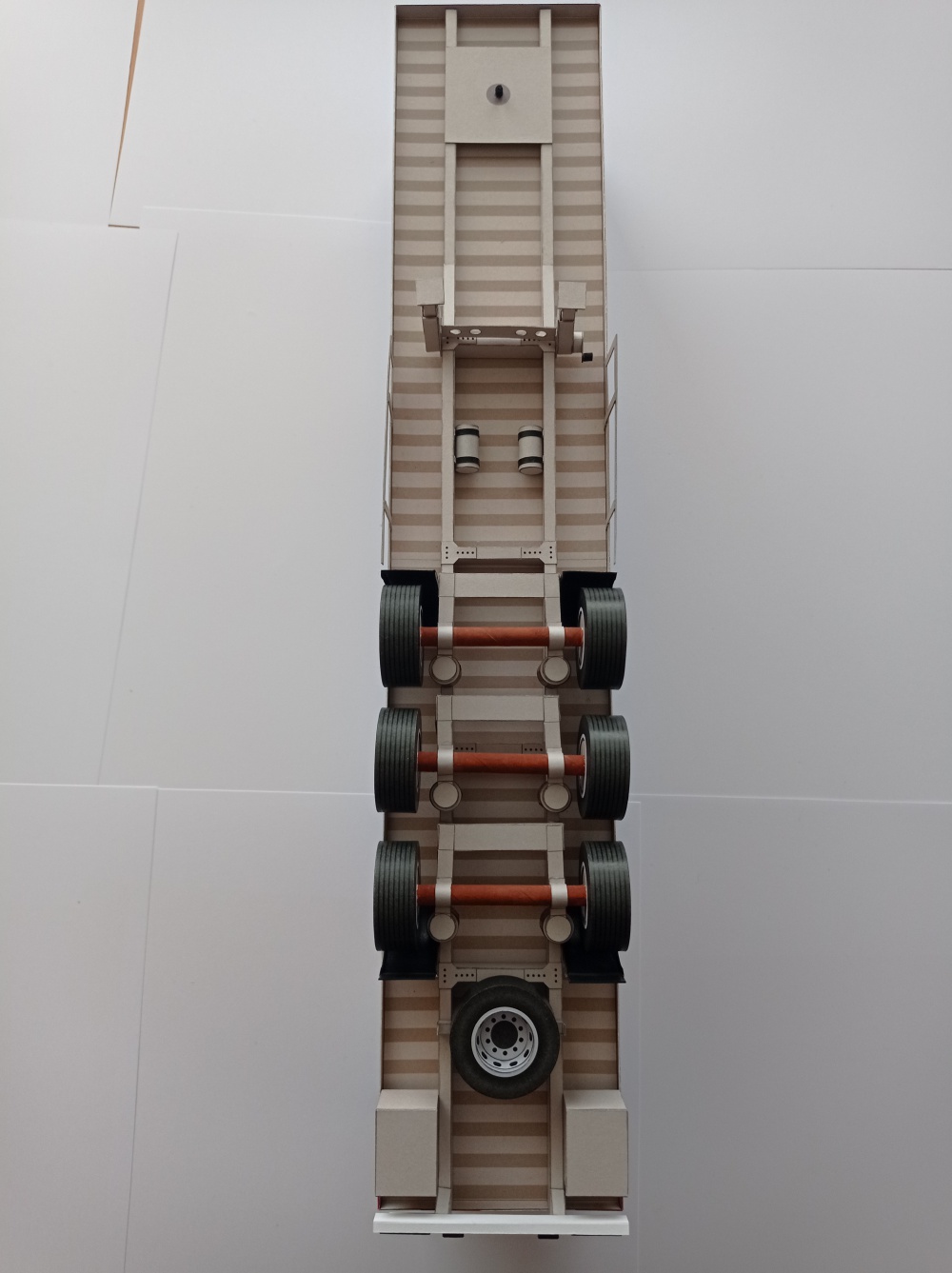 412599
