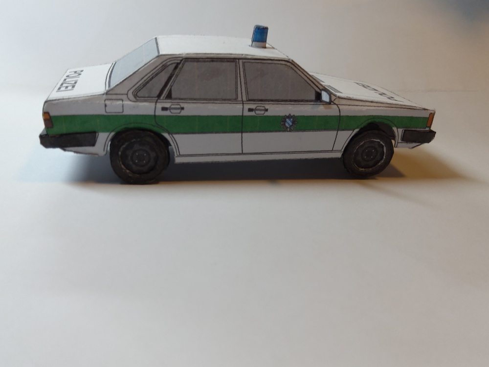 Audi a4 (Plná velikost v novém okně) Audi a4