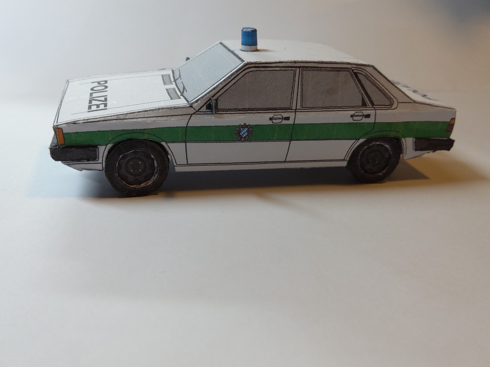 Audi a4 (Plná velikost v novém okně) Audi a4