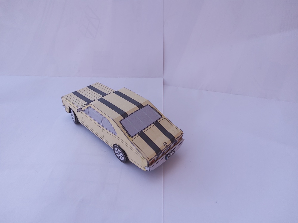 Opel comodore (Pln� velikost v nov�m okn�) Opel comodore
