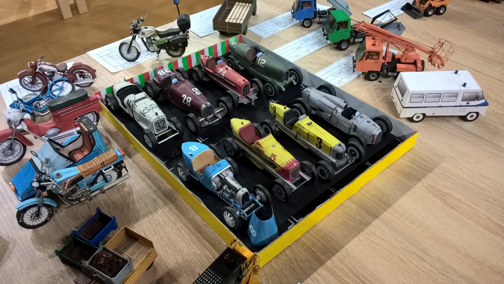 413213