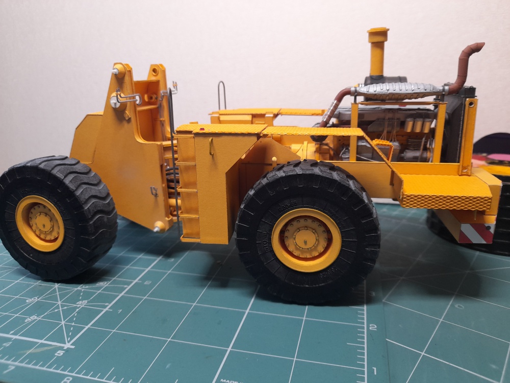 415869