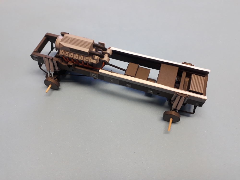 414300