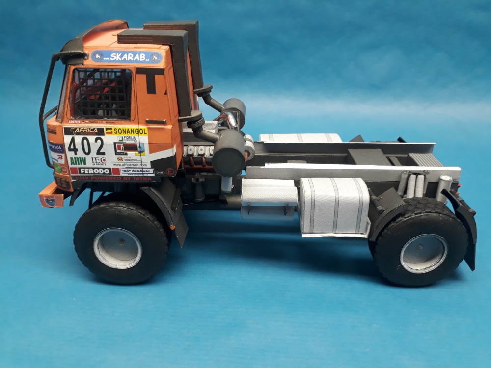 414547