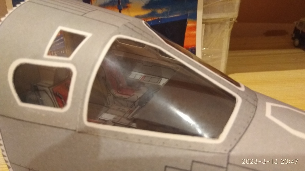 413761